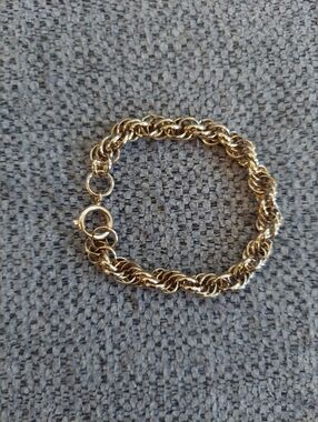 Classic Vintage Gold-Tone Twisted Rope Bracelet for Women